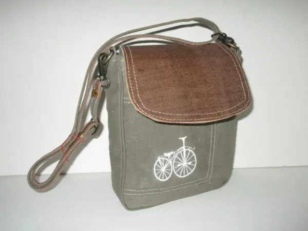 BY-CYCLE PRINT SHOULDER BAG - GREEN BICYCLE